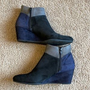 Van Eli suede wedge booties